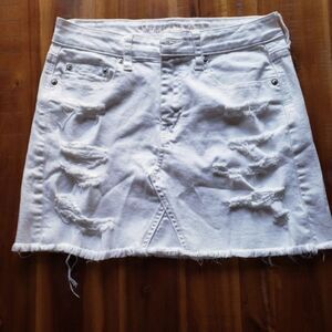 AMERICAN Eagle distressed Mini Skirt White Size 4